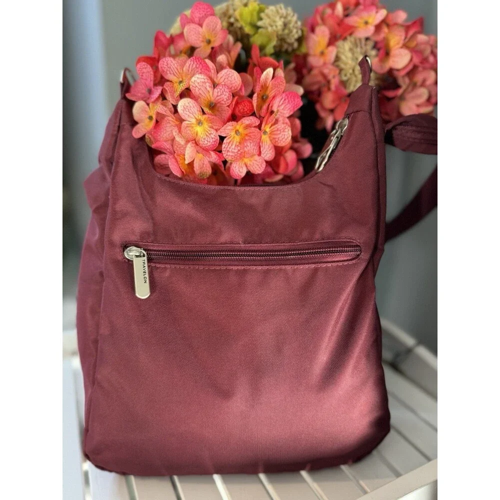 Travelon RFID Anti-Theft Essential Messenger Bag - Maroon